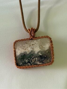 Handcrafted Copper Wire Moss Agate Pendant Necklace - Natural Green and White